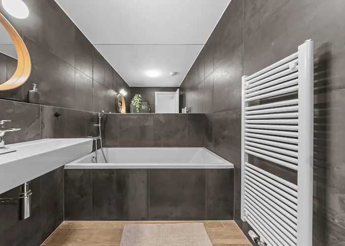 Eurovea Tower - The First Skyscraper In Slovakia Apartmán