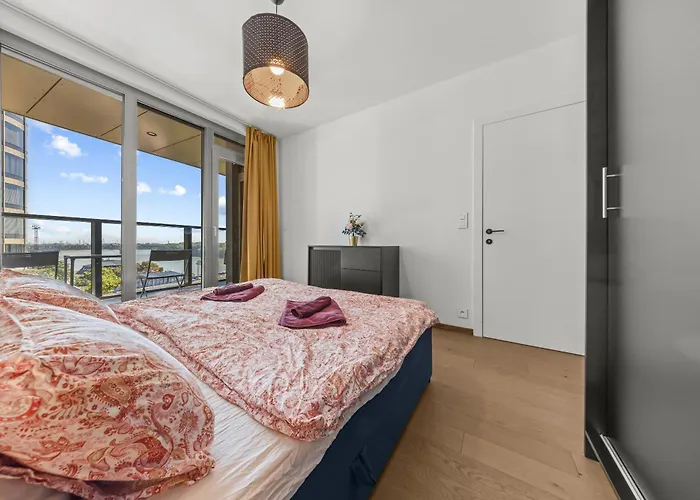 Eurovea Tower - The First Skyscraper In Slovakia * 브라티슬라바