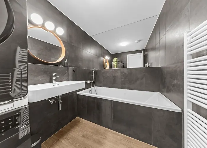 Eurovea Tower - The First Skyscraper In Slovakia Apartmán