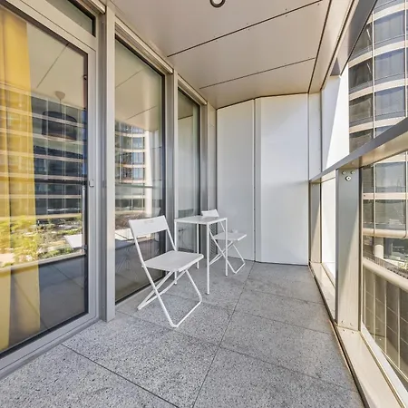 דירה Eurovea Tower - The First Skyscraper In Slovakia *