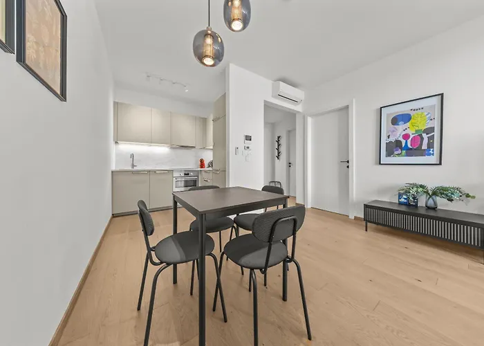 Eurovea Tower - The First Skyscraper In Slovakia דירה ברטיסלאבה